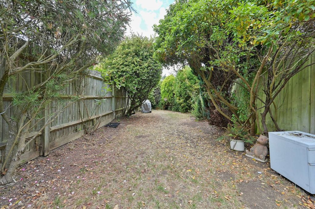 Property photo 1 of 2