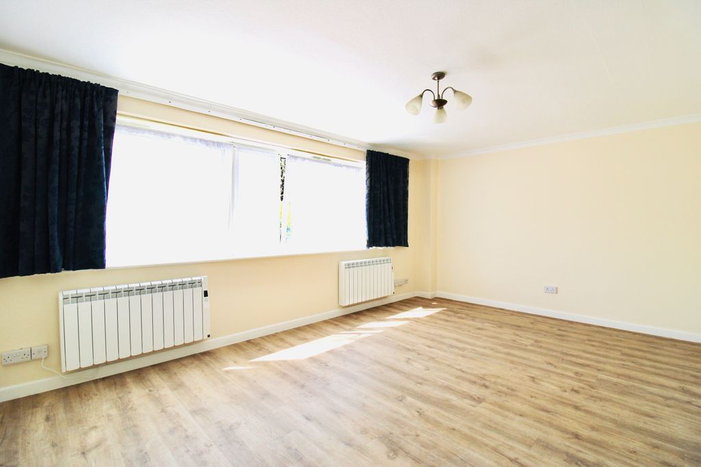 Property photo 2 of 4 Image