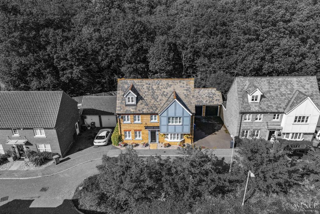 Property photo 1 of 18 4465101