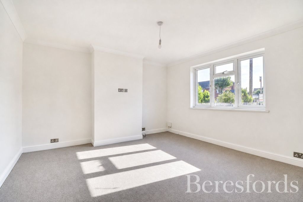 Property photo 3 of 17 Picture No. 26