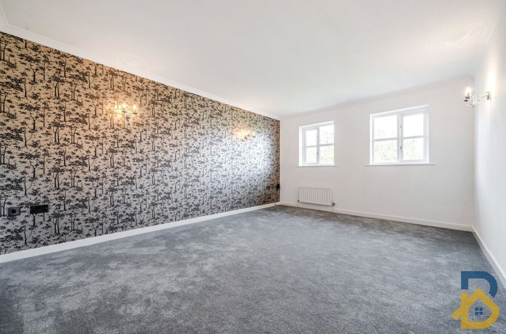 Property photo 3 of 9 Picture No. 20