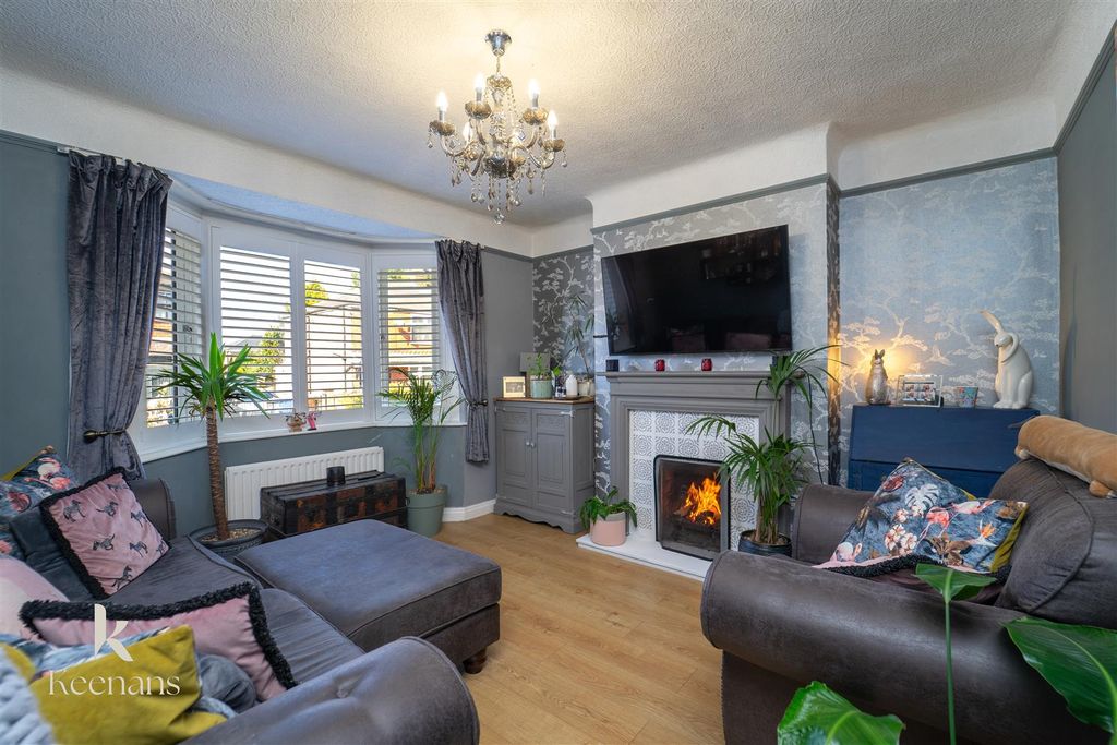 Property photo 2 of 22 R1.Jpg