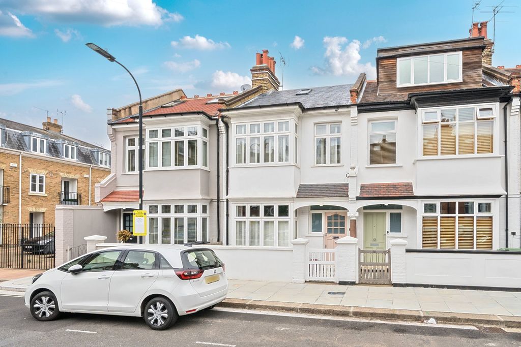 Property photo 2 of 21 Picture No. 17