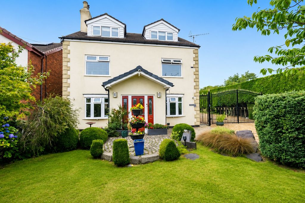 Property photo 2 of 52