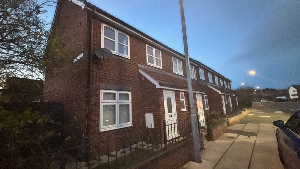 Property photo 1 of 11