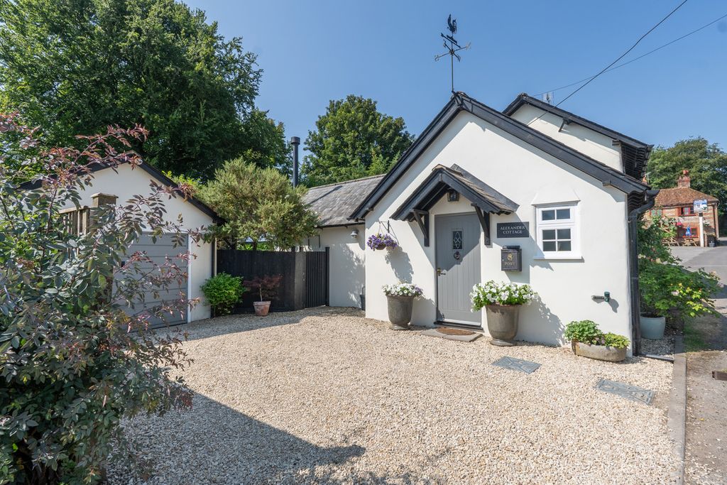 Property photo 3 of 17