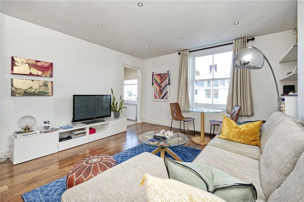 Property photo 2 of 7