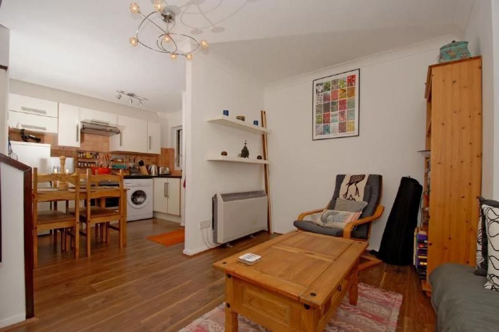 Property photo 3 of 3