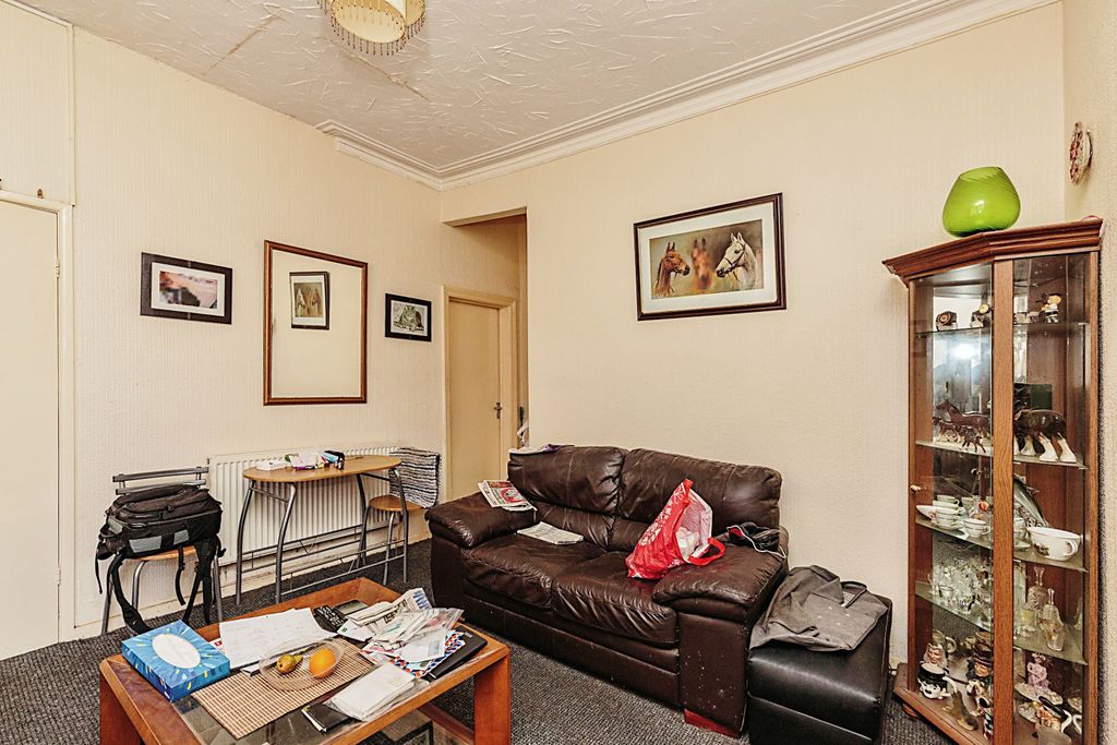 Property photo 3 of 13 Photography
