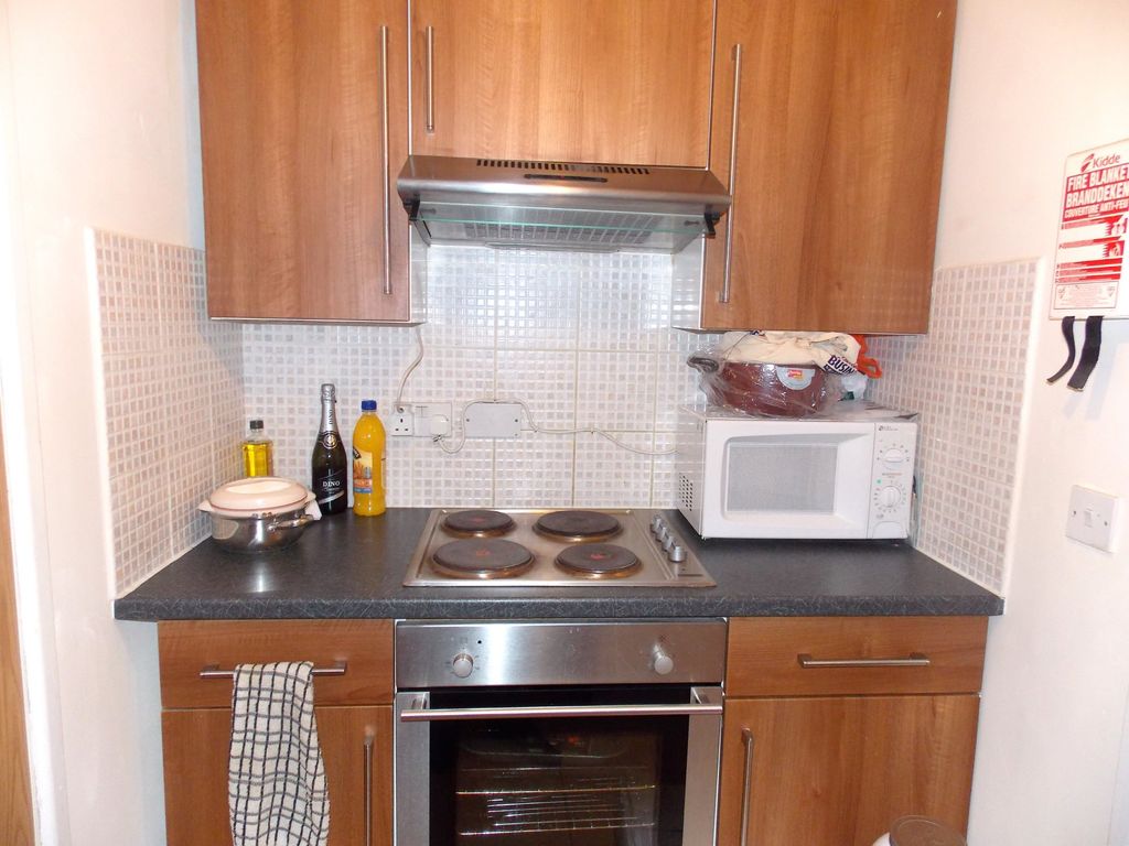 Property photo 3 of 5