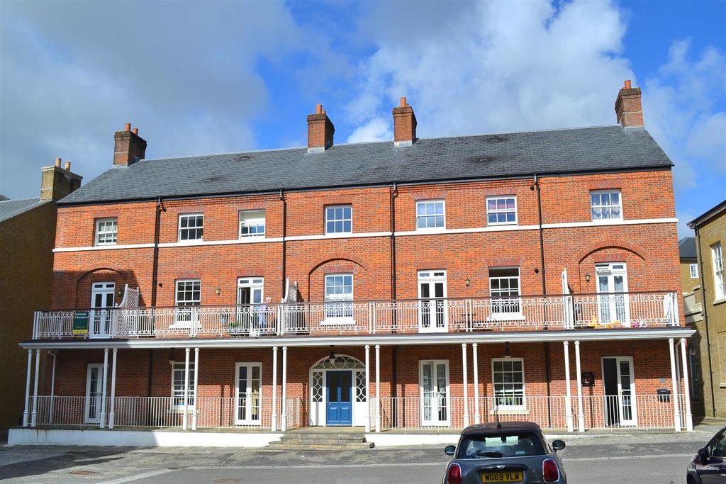 Property photo 1 of 11 53.Png
