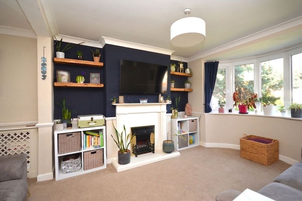 Property photo 2 of 22
