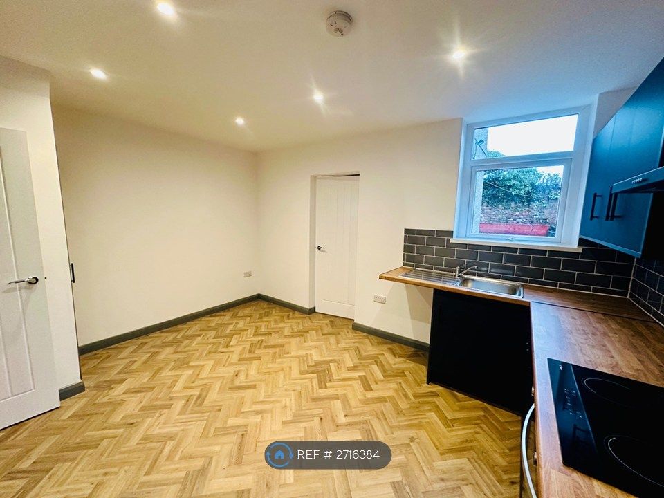 Property photo 3 of 25