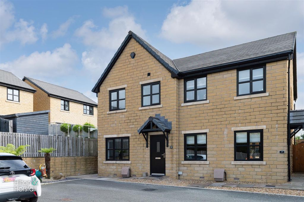 Property photo 1 of 18 Towler Drive