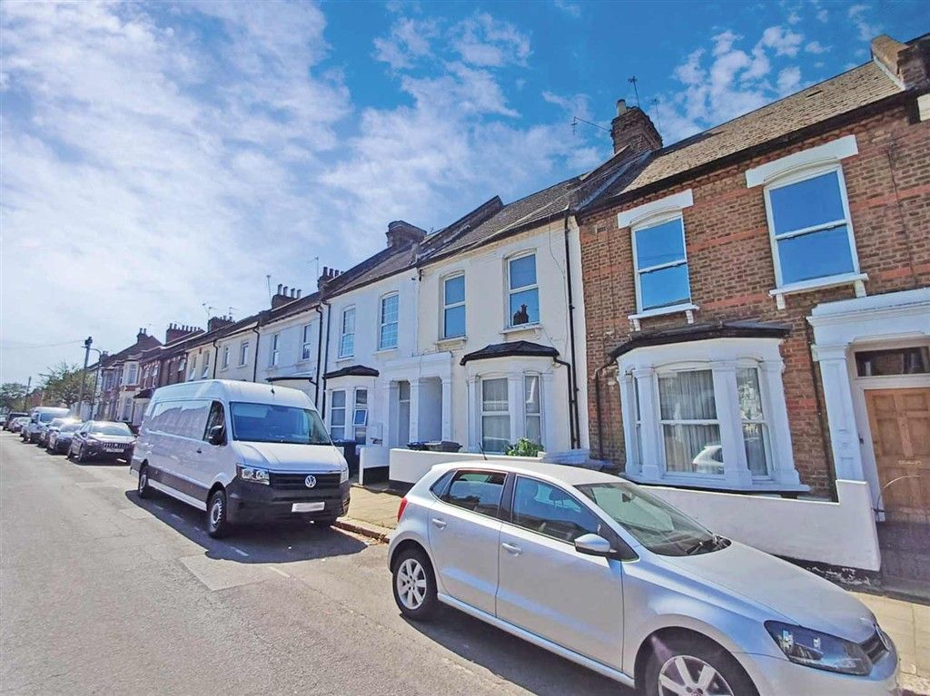 Property photo 1 of 5