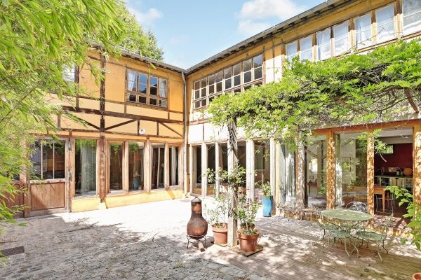 Property photo 1 of 3