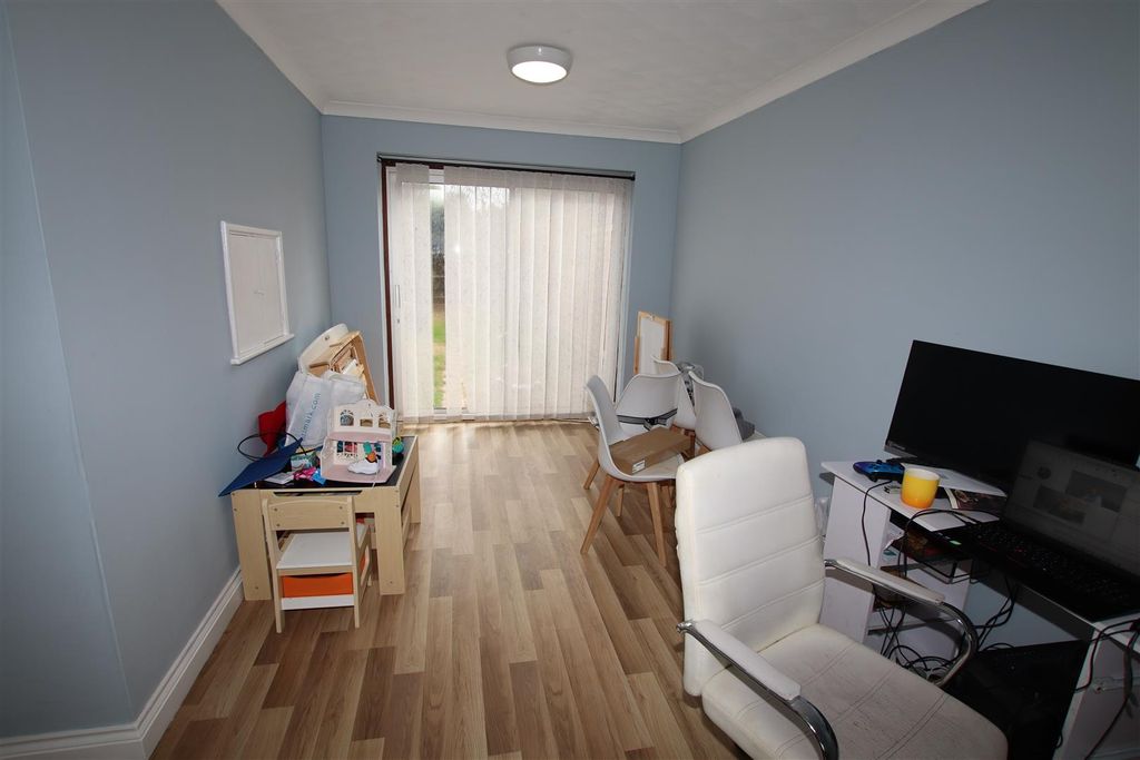 Property photo 2 of 13 Img_7043.Jpg