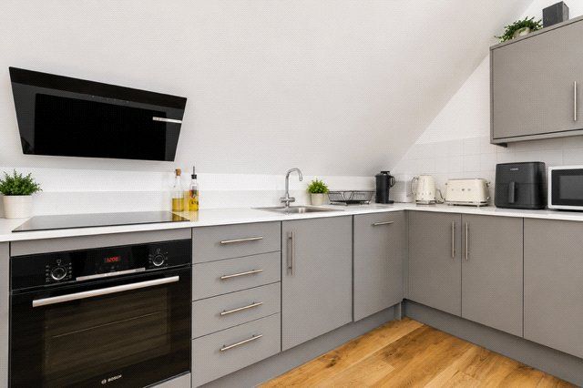Property photo 3 of 11 Picture No. 32