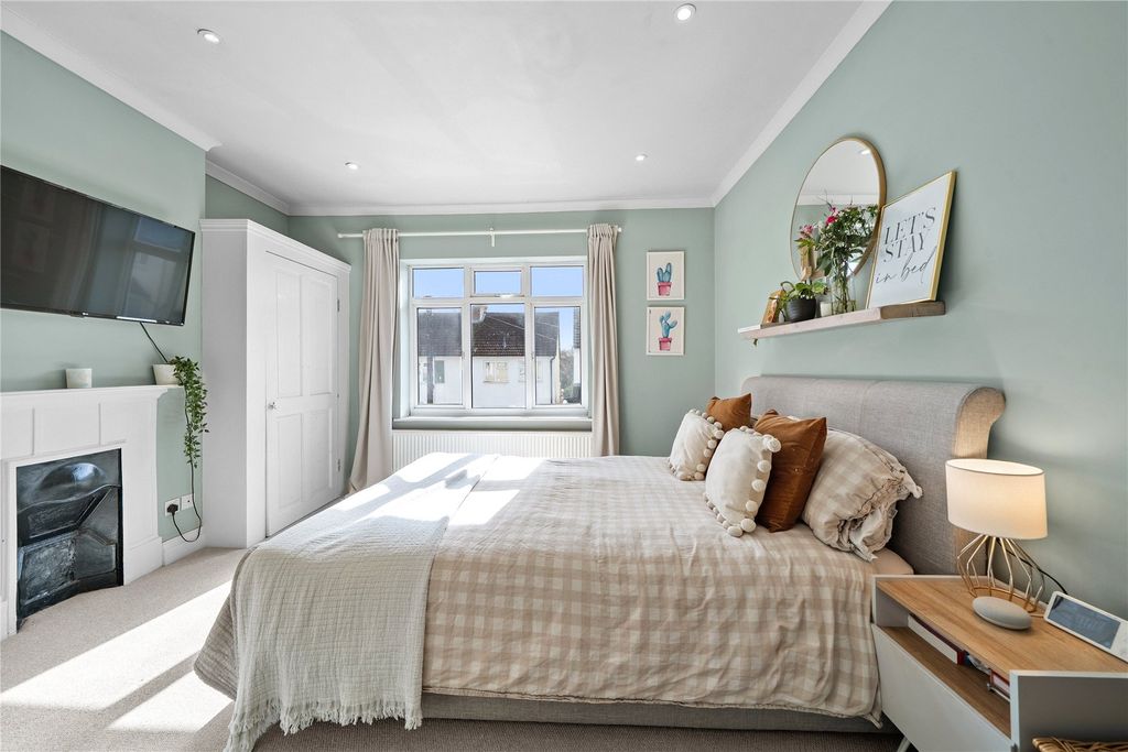 Additional image 17 of 3 bed semi-detached house for saleAddlestone KT15