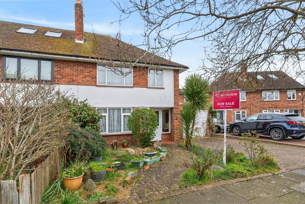 Property photo 1 of 14 1-69Cab1Dd8A209-1...