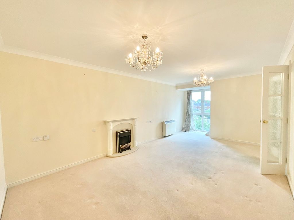 Property photo 2 of 13