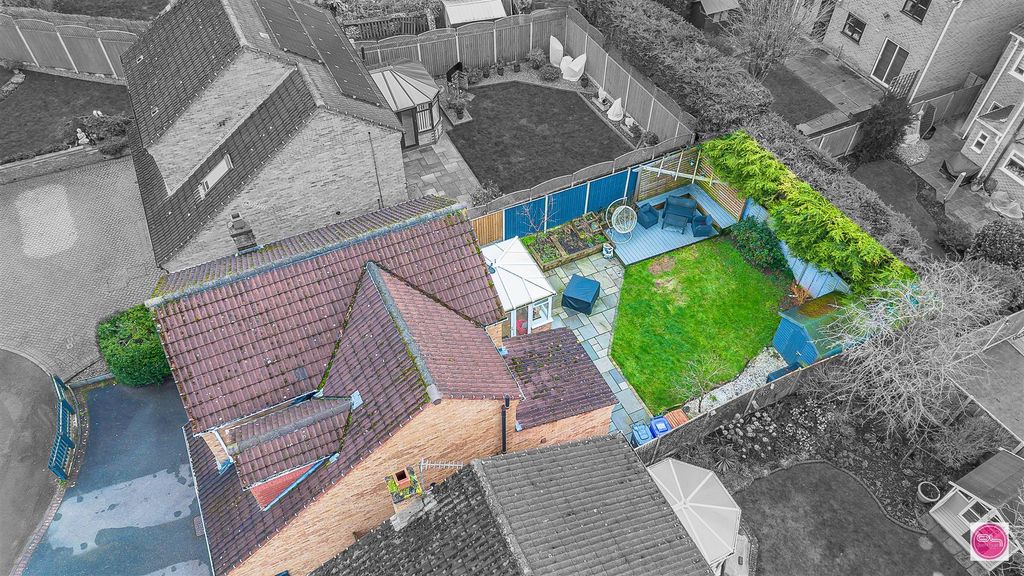 Property photo 3 of 43 Avon Way, Brizlincote Valley (2).Jpg