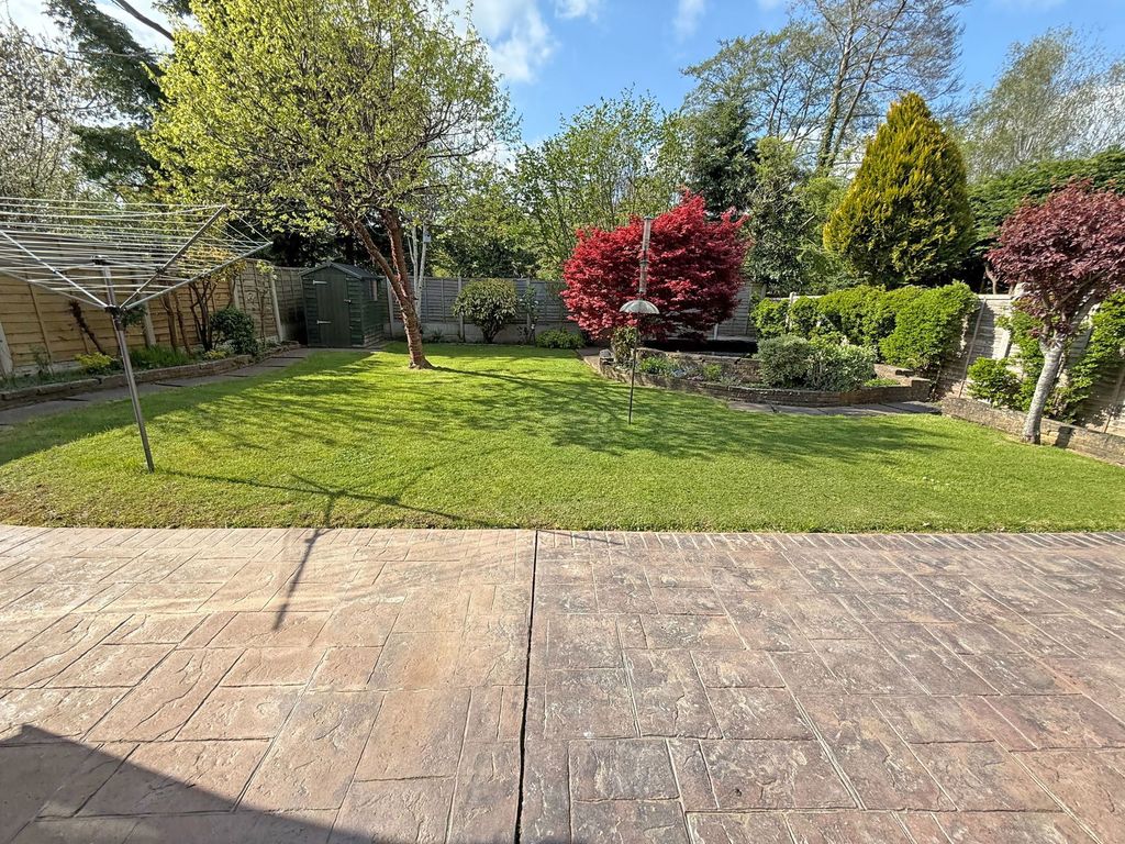 Property photo 3 of 23
