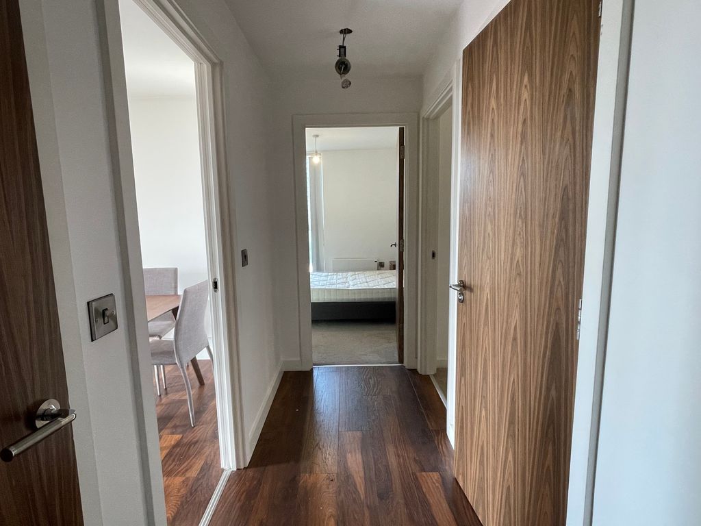 Property photo 3 of 27