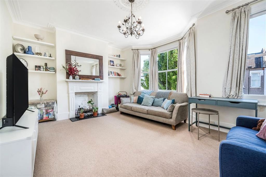 Property photo 2 of 9