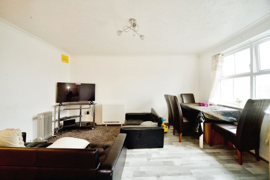 Property photo 3 of 15 Photography
