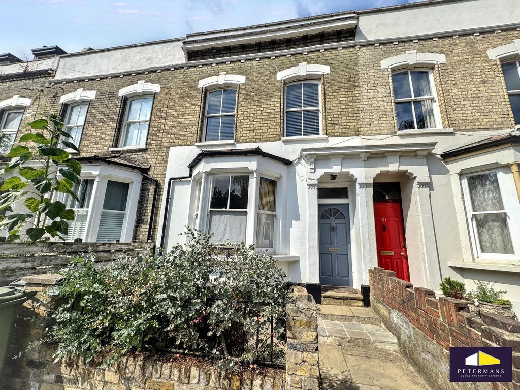 Property photo 1 of 17