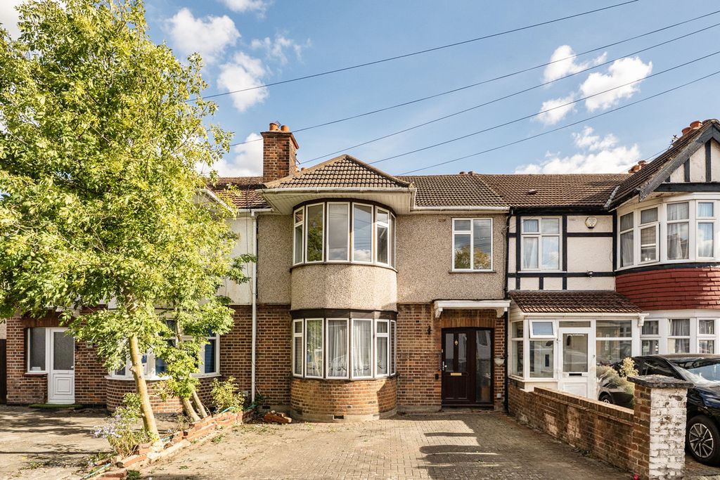 Property photo 1 of 12