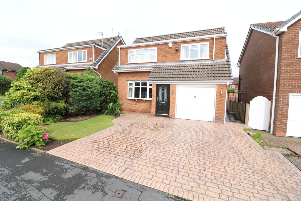 Property photo 1 of 30