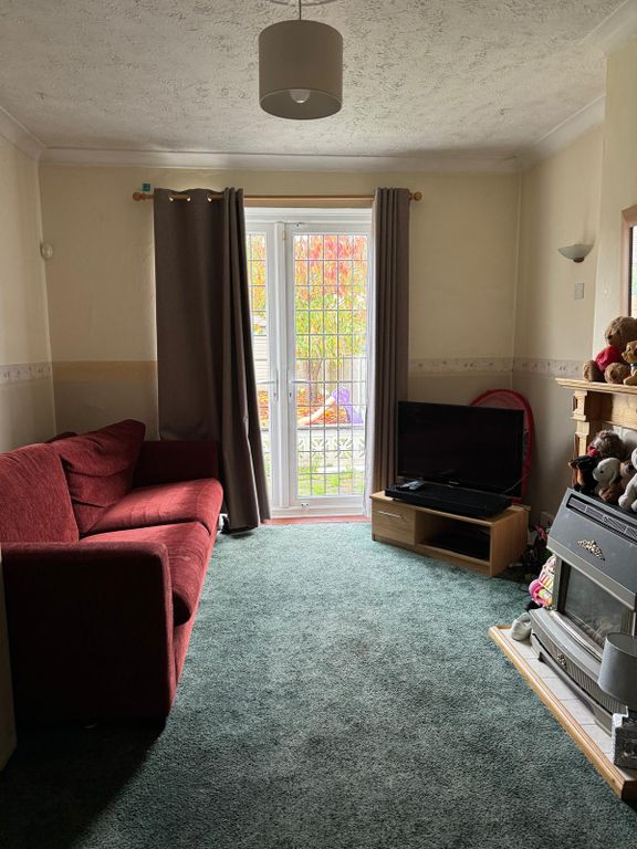 Property photo 3 of 27