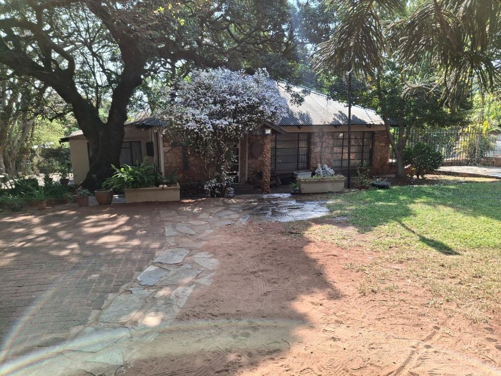 Property photo 3 of 27