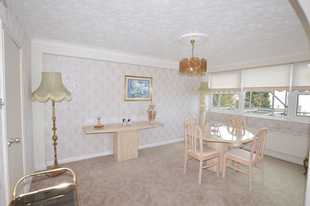 Property photo 3 of 17 Picture No. 05