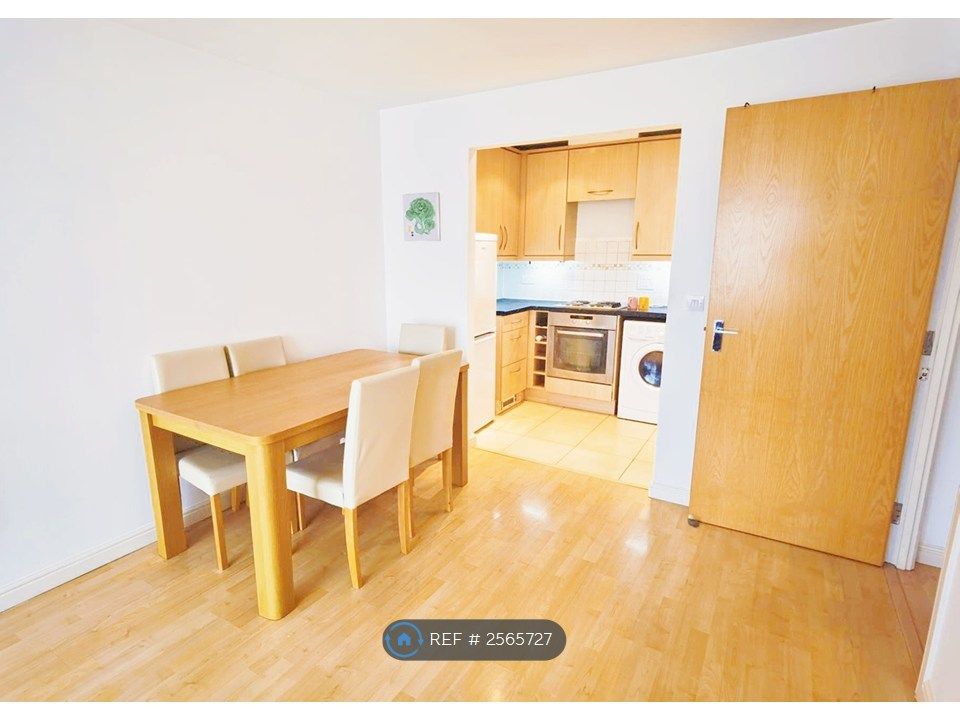 Property photo 3 of 8