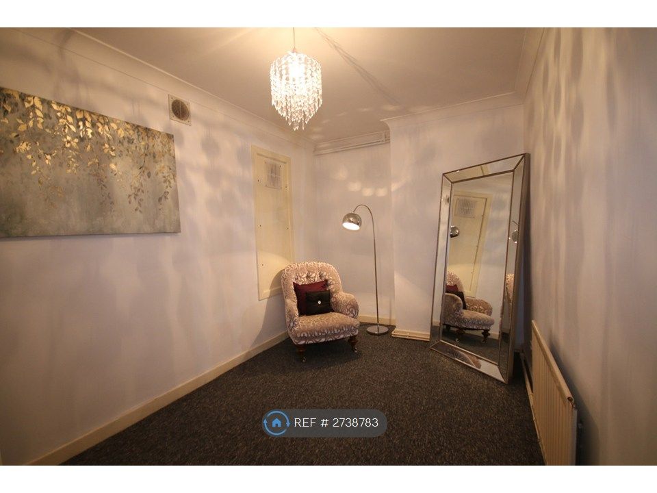 Property photo 3 of 20 Spare Room