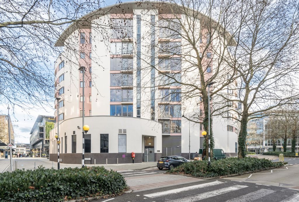 Property photo 2 of 11 1408567-12-69839A...