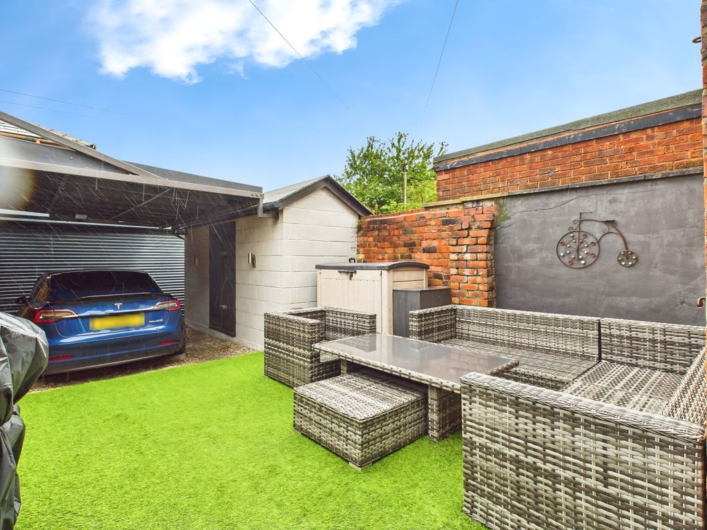 Property photo 2 of 30
