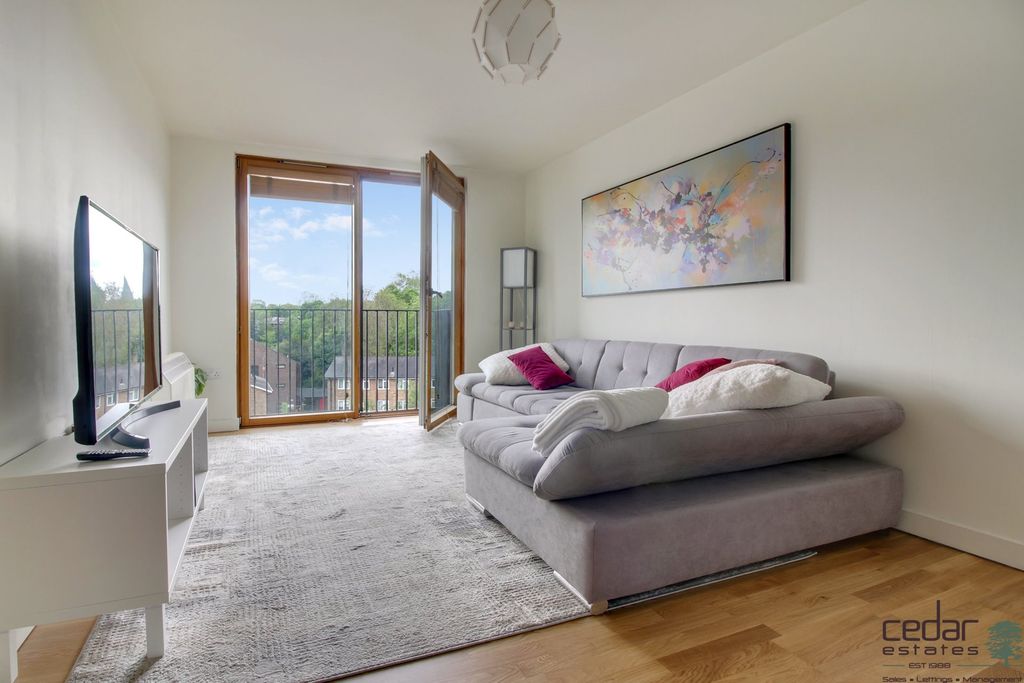 Property photo 3 of 15