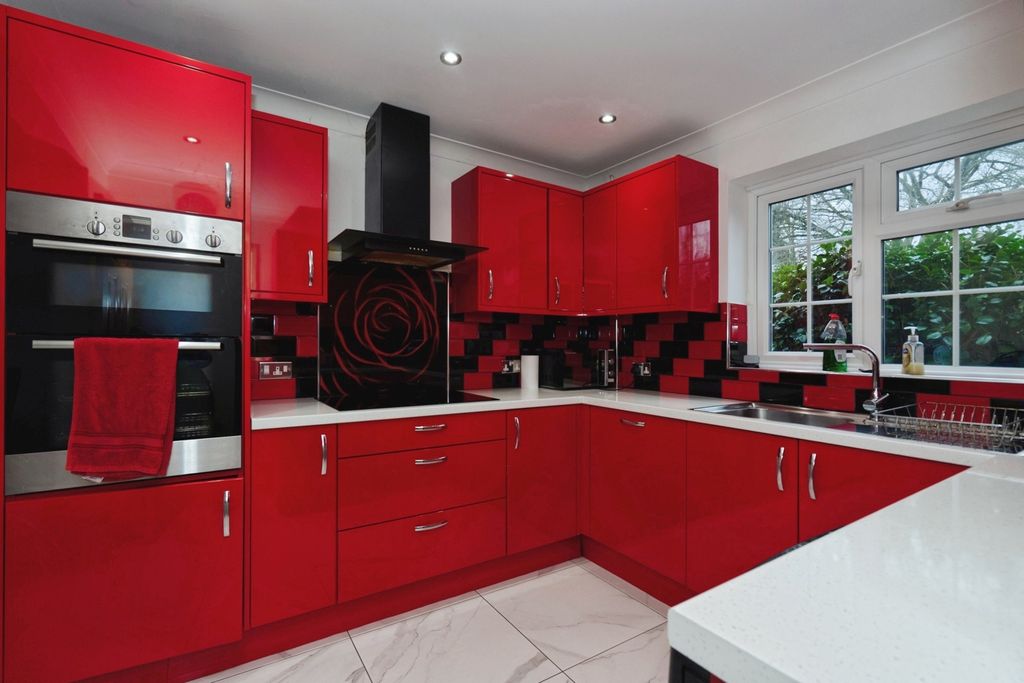 Property photo 3 of 17 Pbox-Img.Jpg