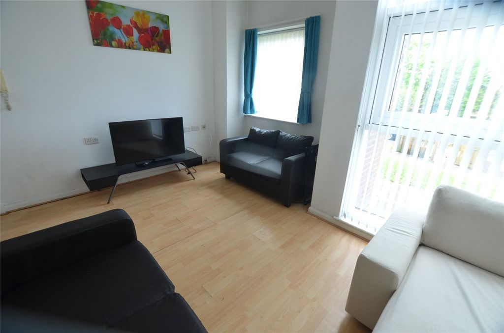 Property photo 3 of 9 Picture No. 01