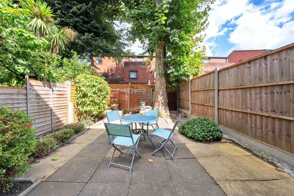 Property photo 3 of 18 Picture No. 07