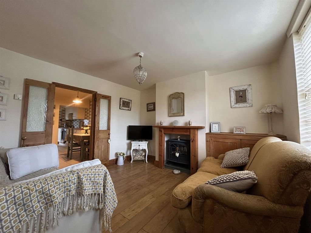 Property photo 3 of 11 3.Jpg