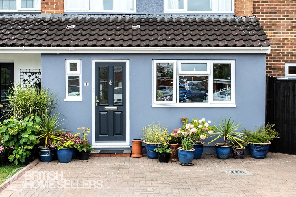 Property photo 2 of 22 2