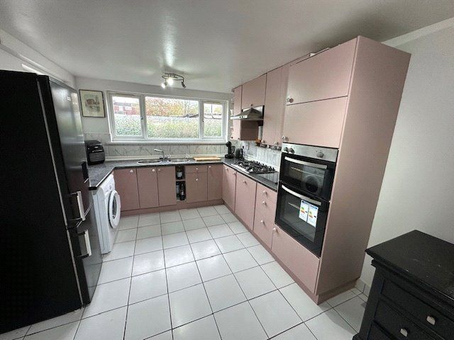 Property photo 2 of 10 Picture No. 28