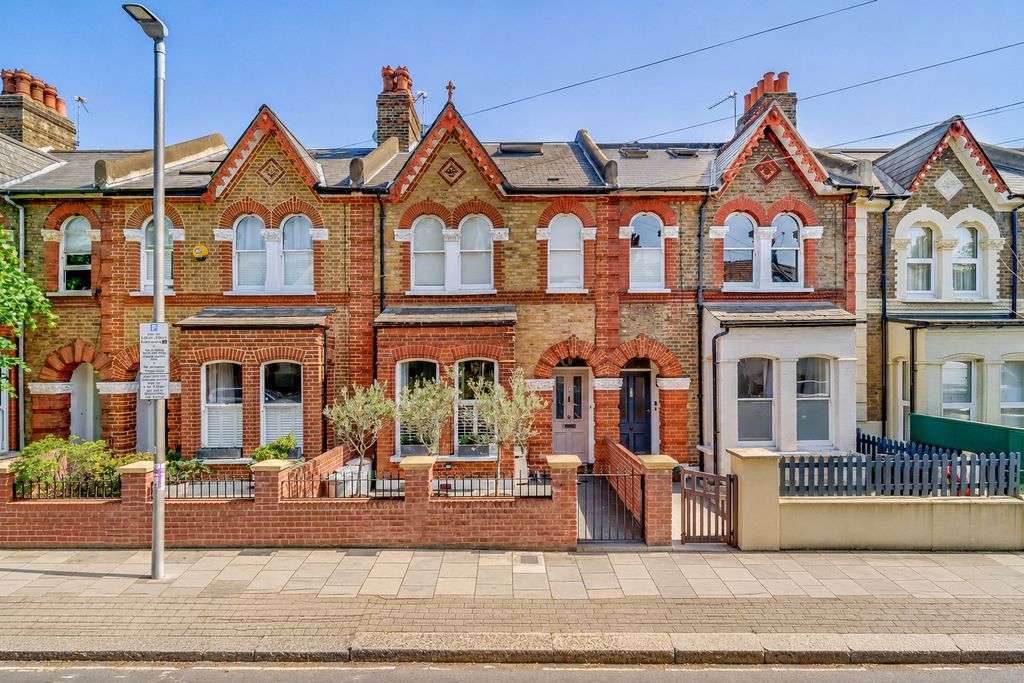 Property photo 1 of 10 Picture No. 25