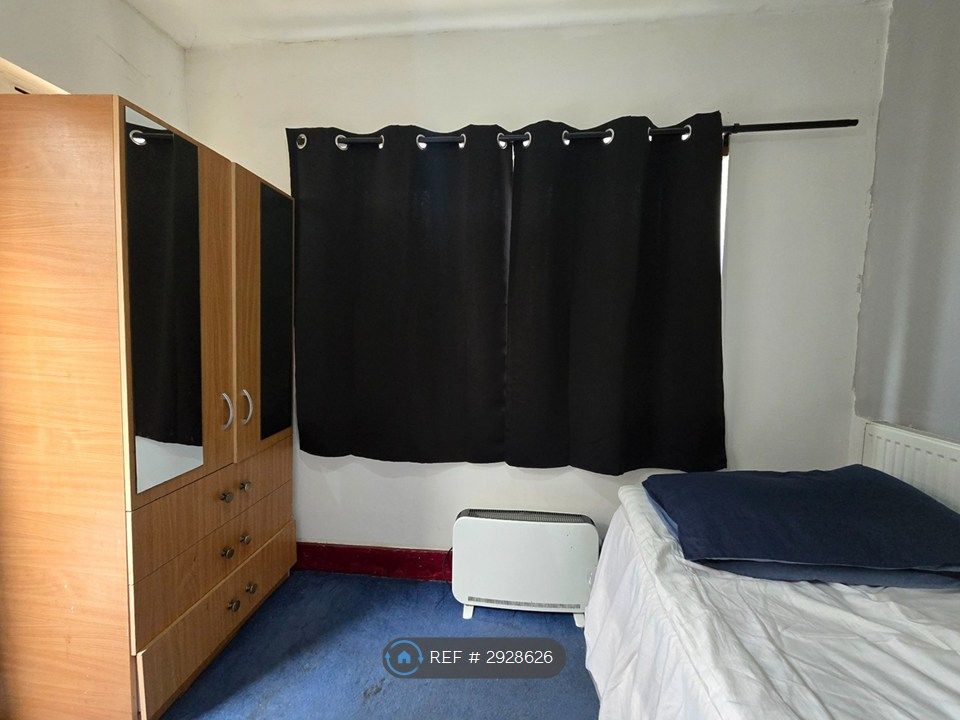 Property photo 1 of 3
