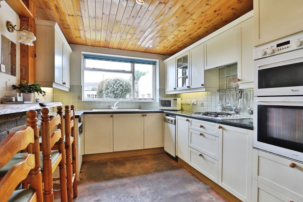 Property photo 3 of 20 Pbox-Img.Jpg